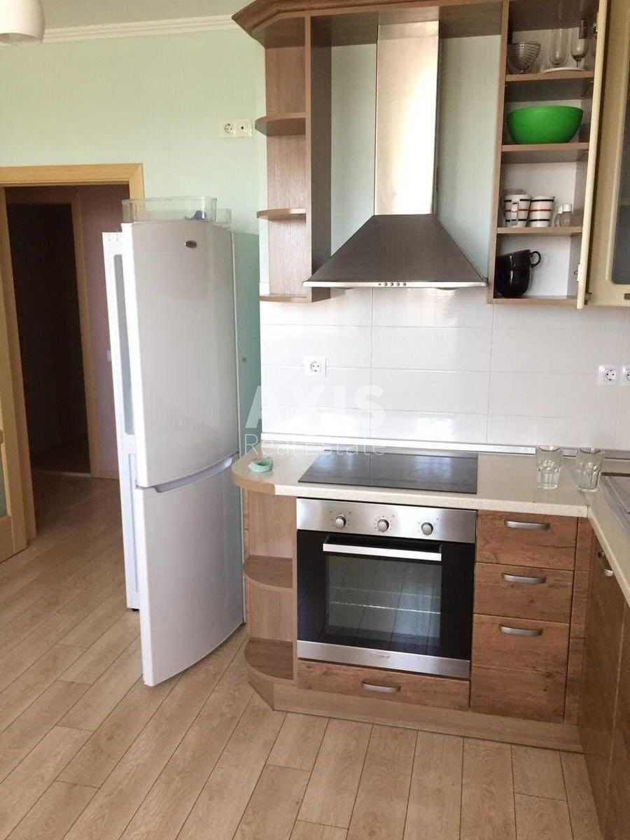 2к квартира ул. Голосеевская 13361130