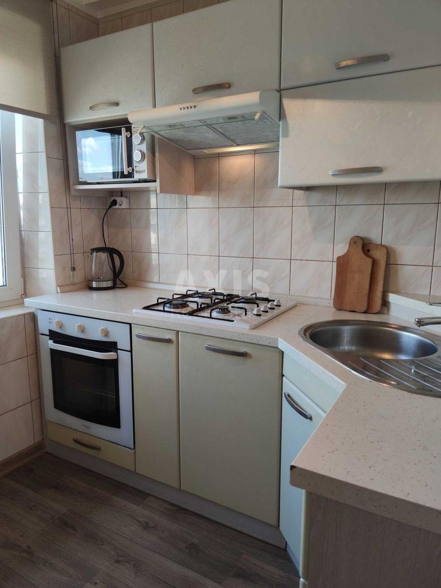 1k apartment vul. Pivnichno-Syrec'ka 1