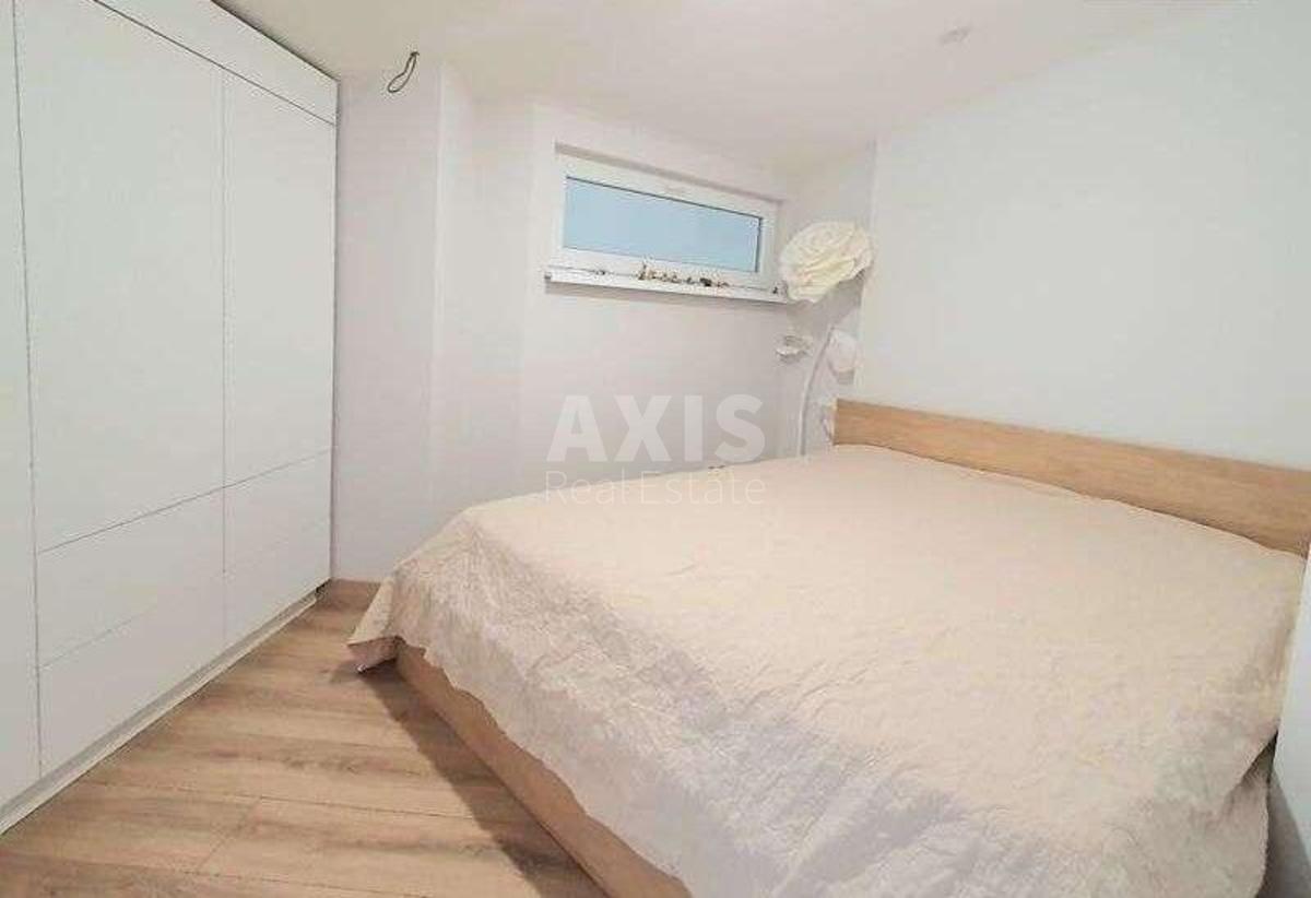 1k apartment vul. Metrologichna 54Б1