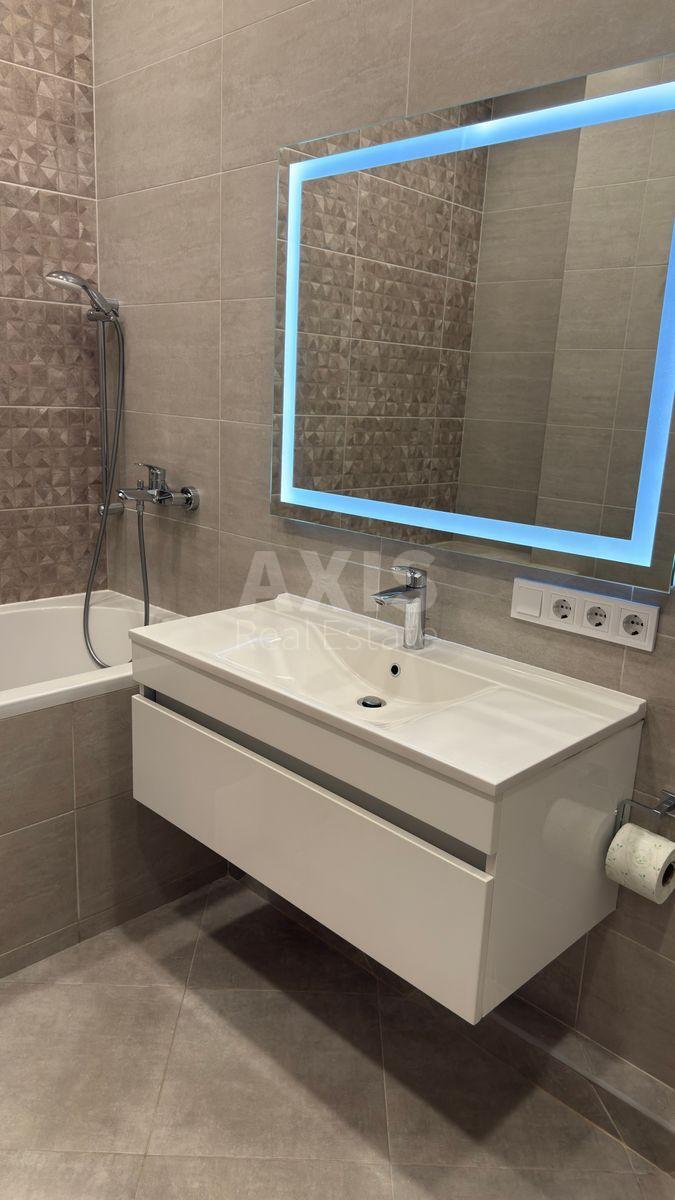 3к квартира ул. Василия Тютюнника 37/15758911
