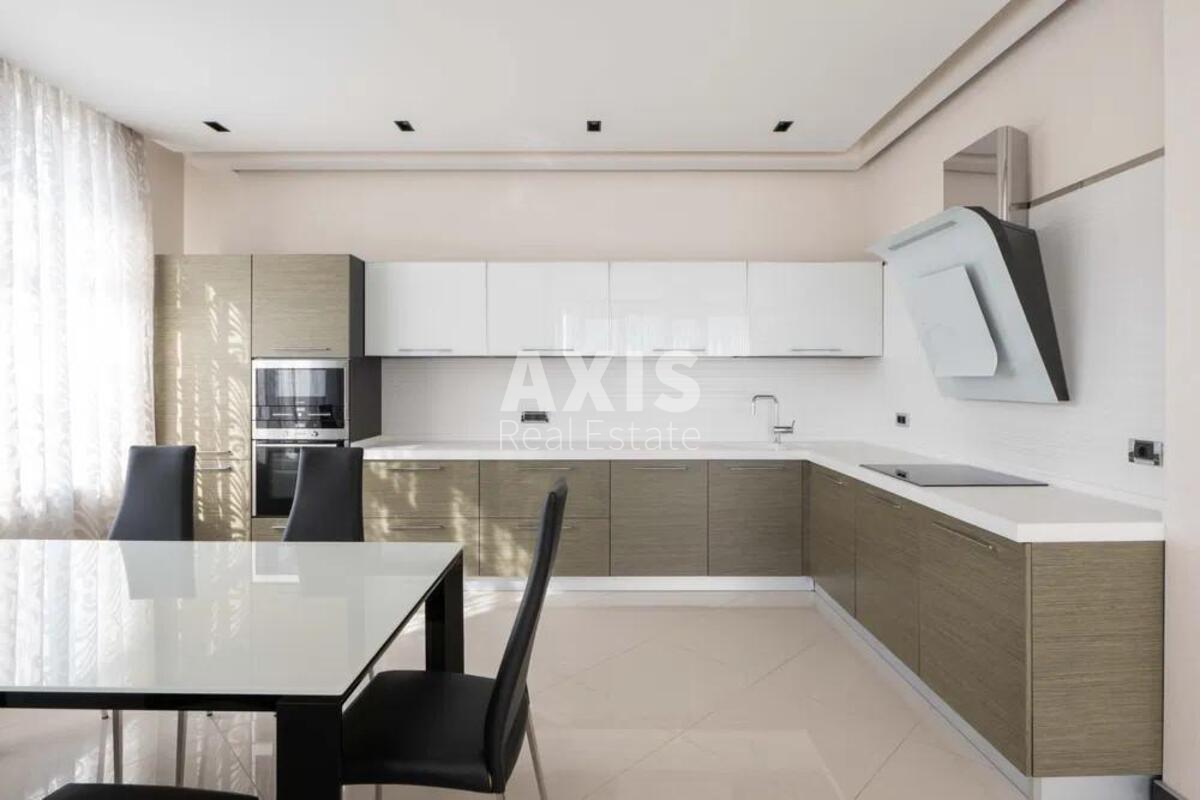4k apartment vul. Dragomyrova Myhajla 180