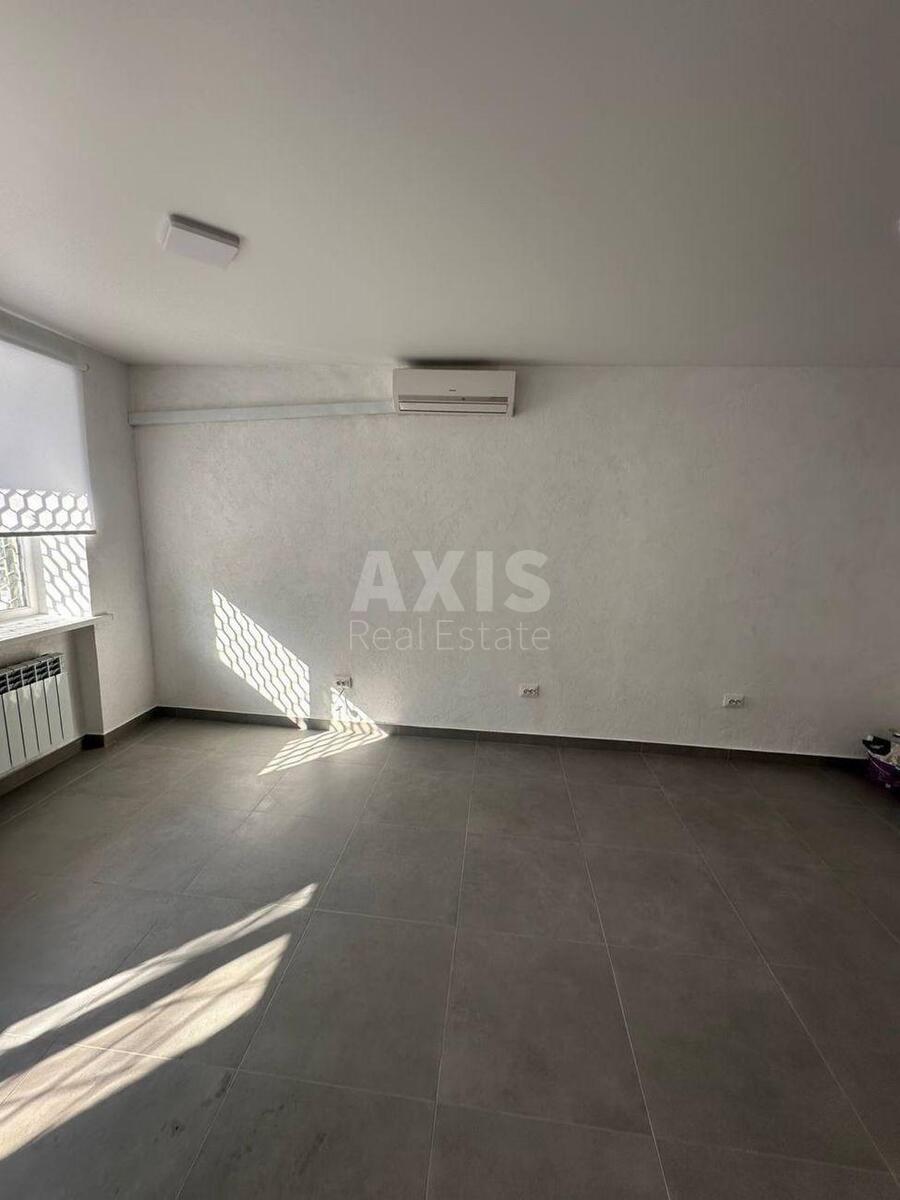 Trade object vul. Naberezhno-Hreshhatyc'ka 23, 51m2594626
