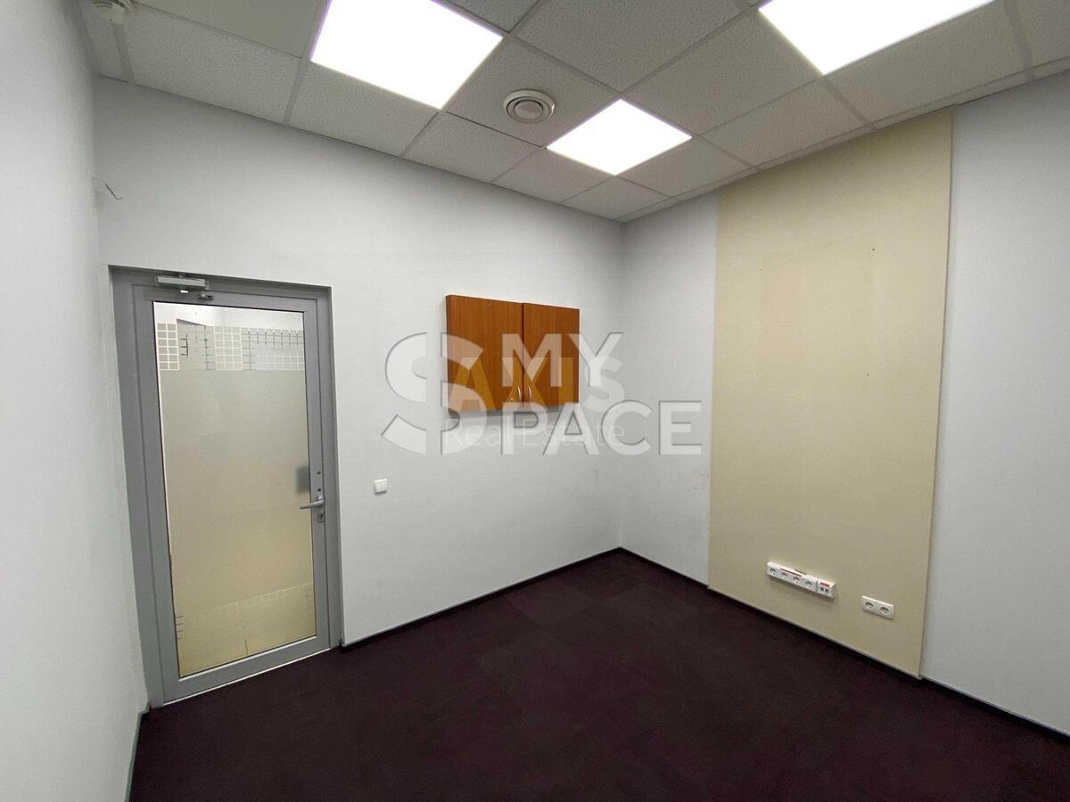 Объект торговли ул. Ярославская 47/29, 179м2635188