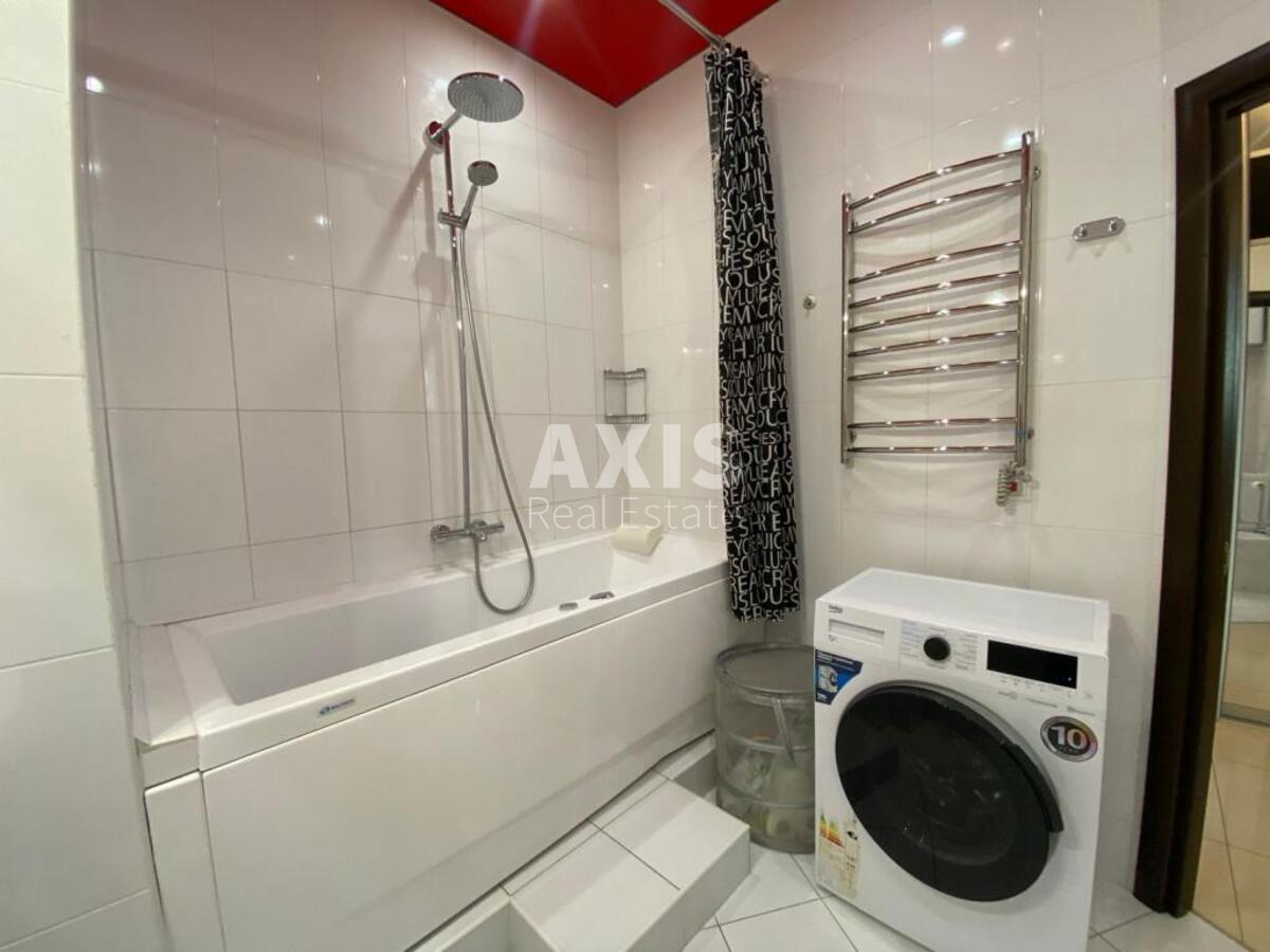1k apartment vul. Dragomyrova Myhajla 144