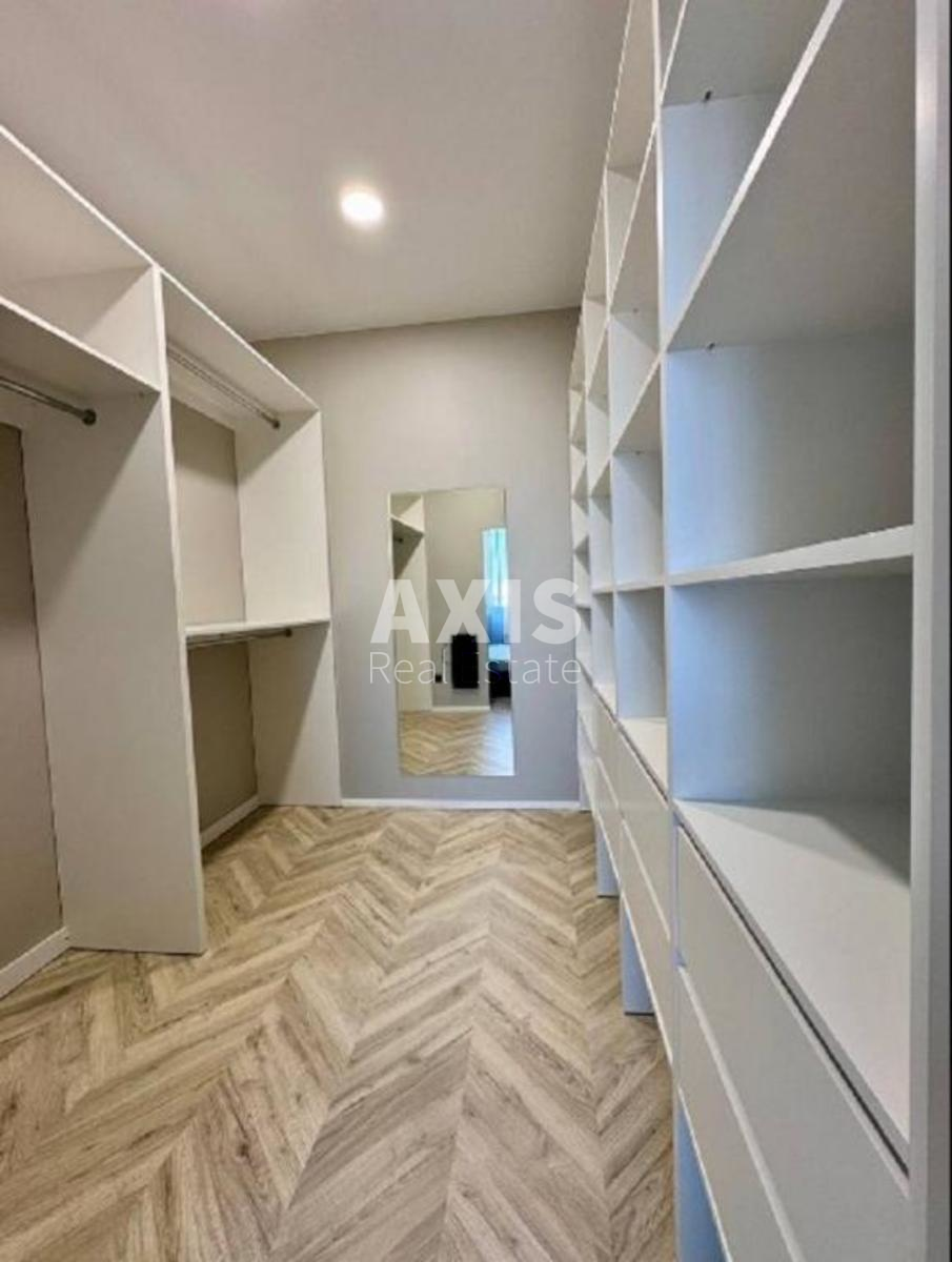 1k apartment vul. Dragomyrova Myhajla 14а4