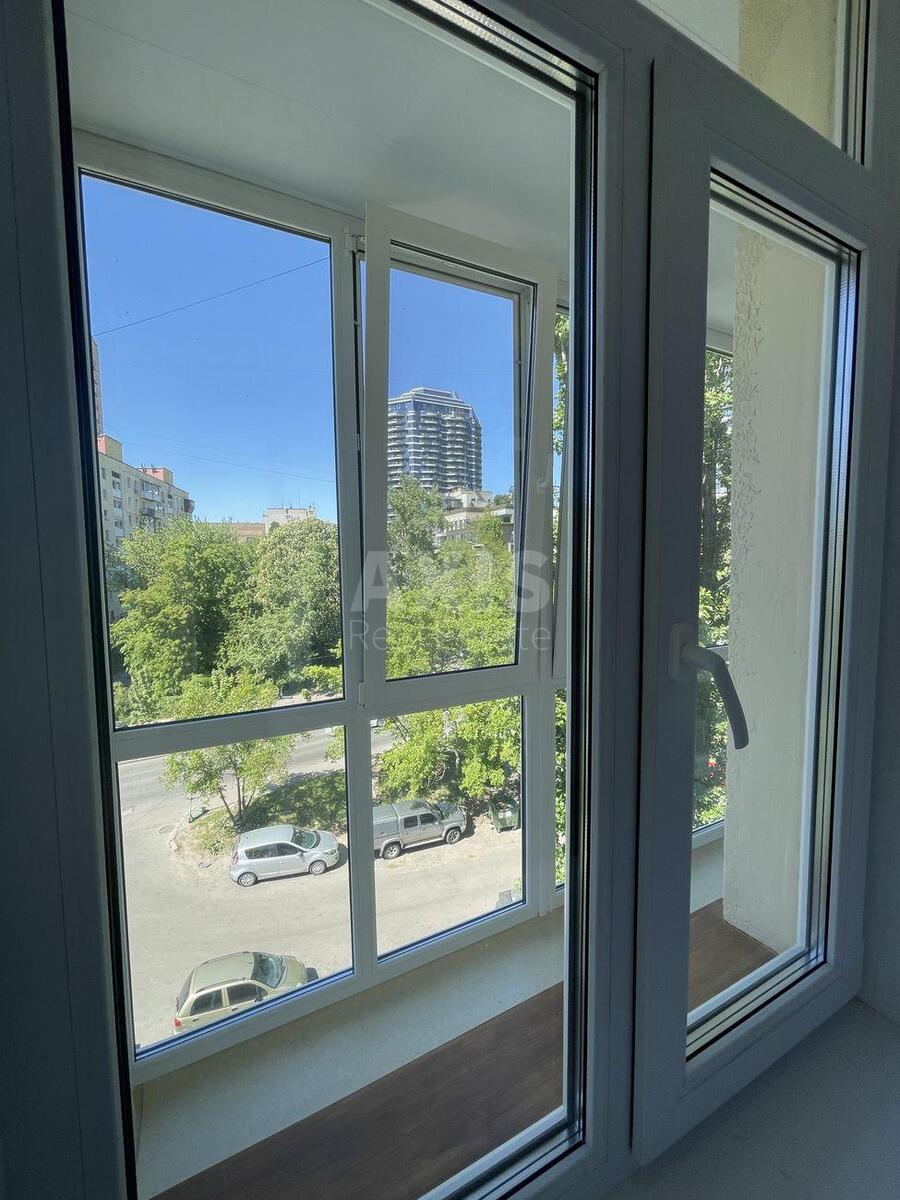 2k apartment vul. Jevgena Konoval'cja 36Є9