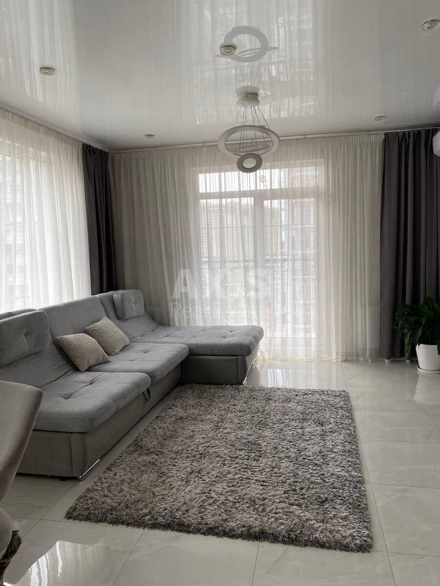 2k apartment vul. Myhajla Maksymovycha 242