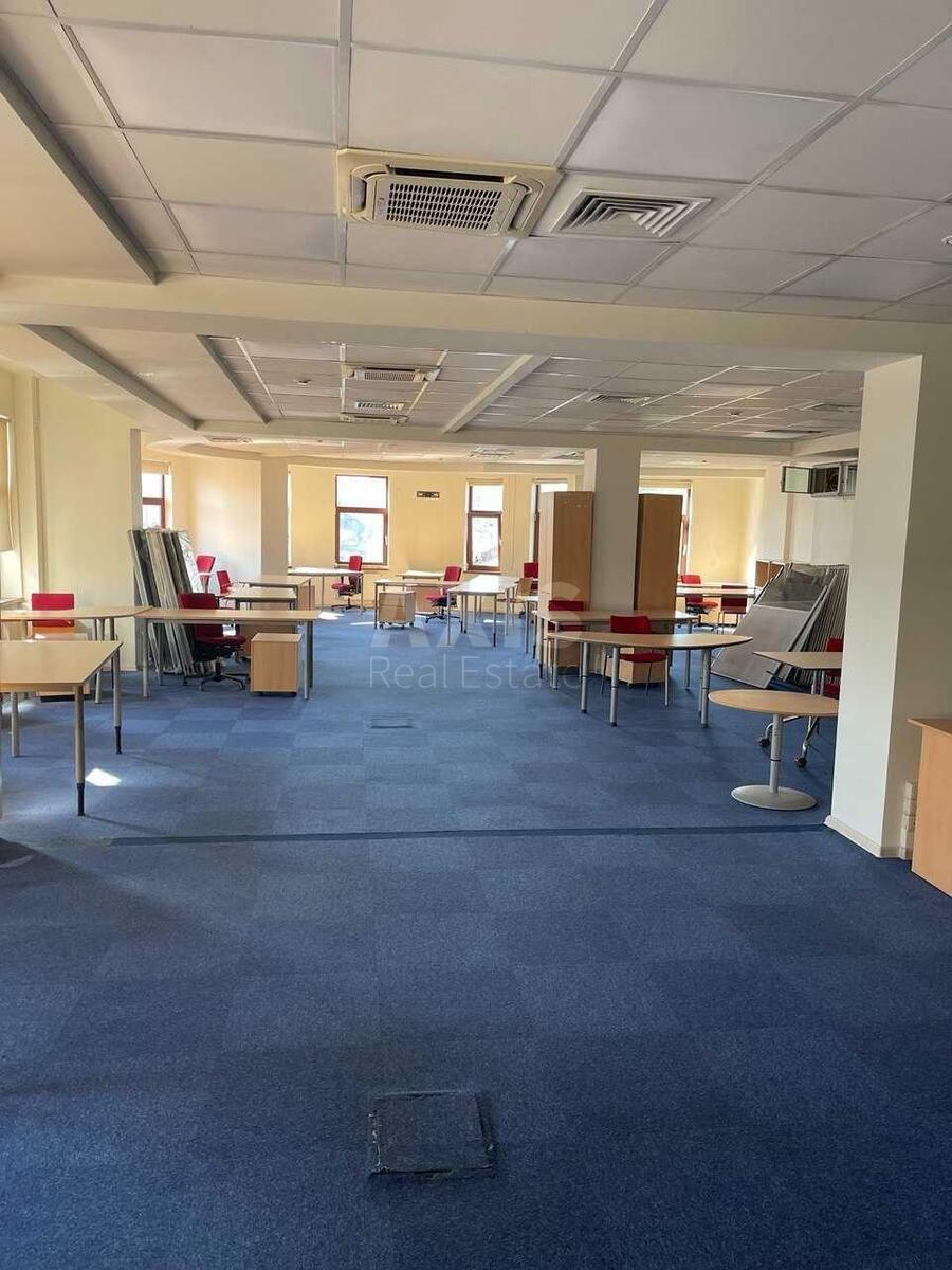 Office vul. Saksagans'kogo 40/85, 256m20