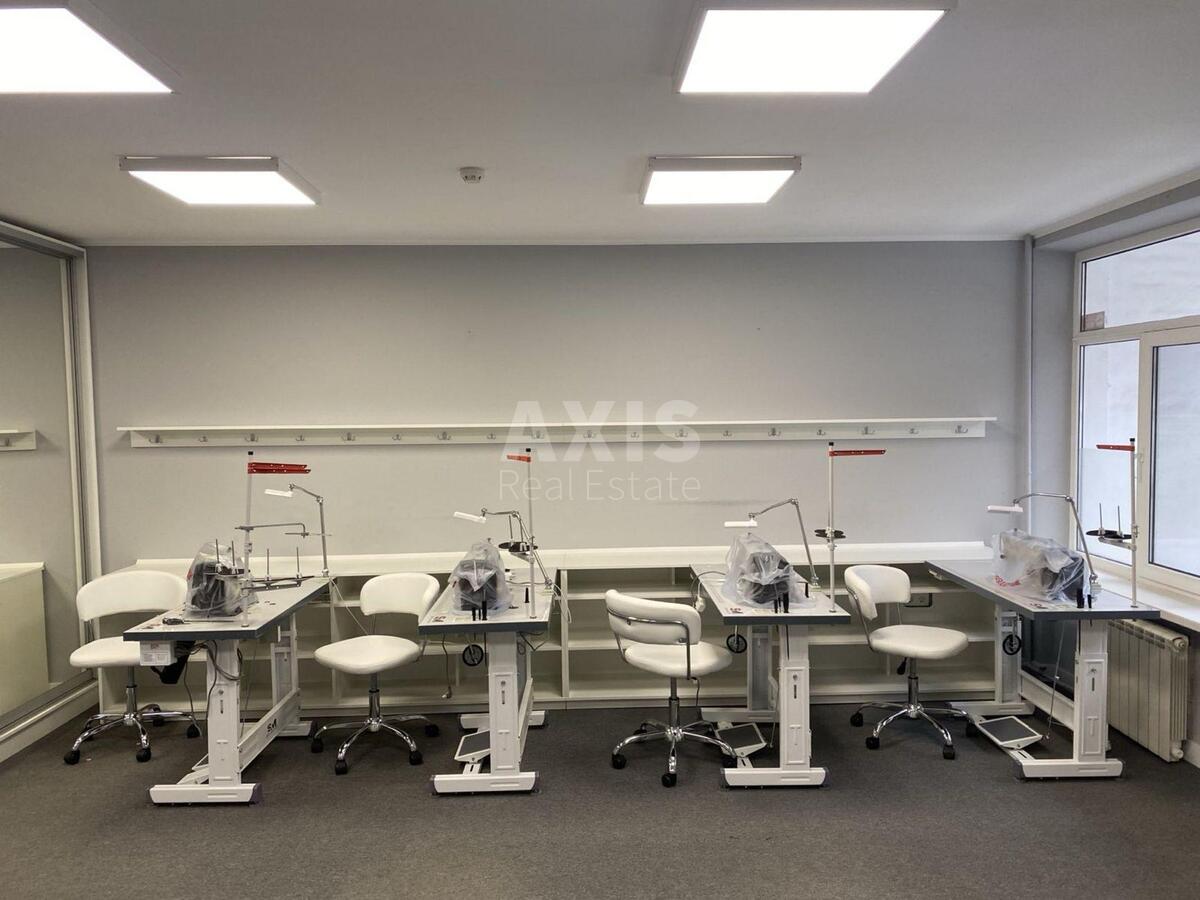 Trade object vul. Barbjusa Anri 39А, 100m27