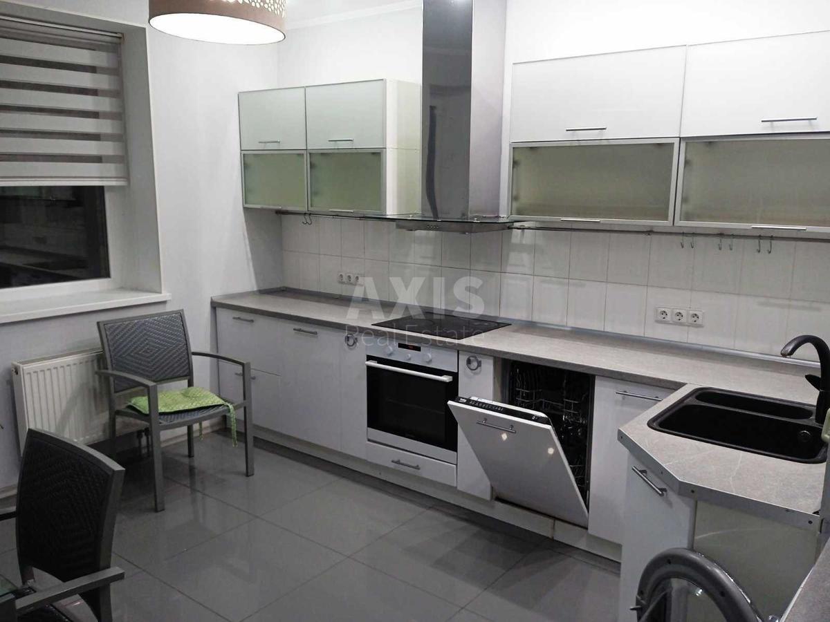 1k apartment vul. Golosii'vs'ka 13Б