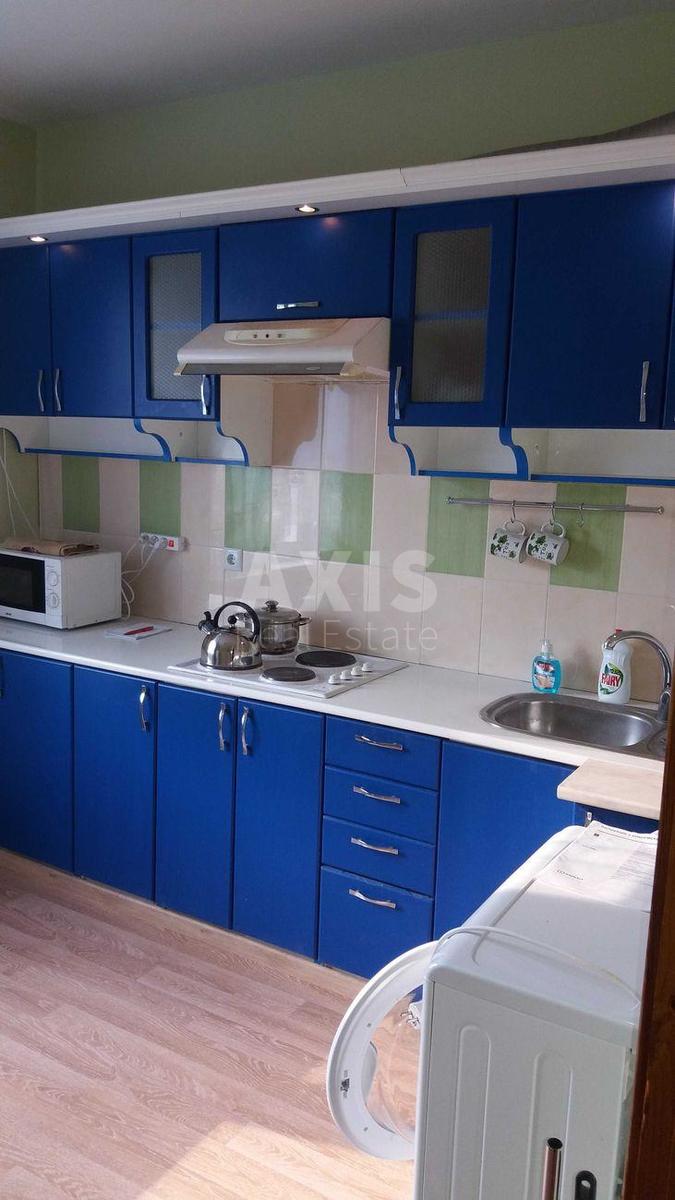 1k apartment vul. Vyshnjakivs'ka 7Б4