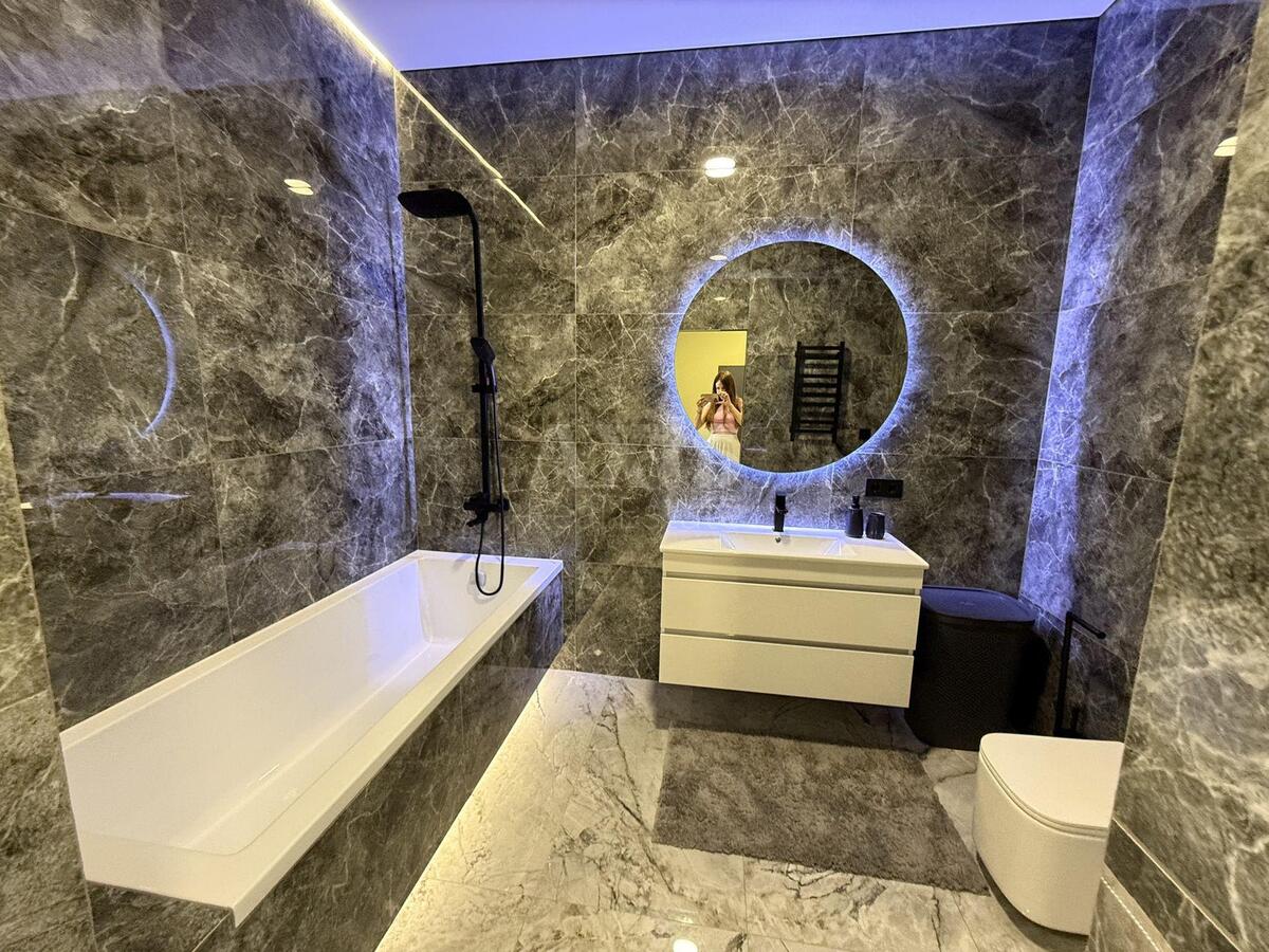 2k apartment vul. Dragomyrova Myhajla 14А14