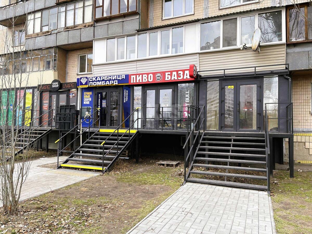 Trade object pr-t Tychyny Pavla 9, 77m2597231