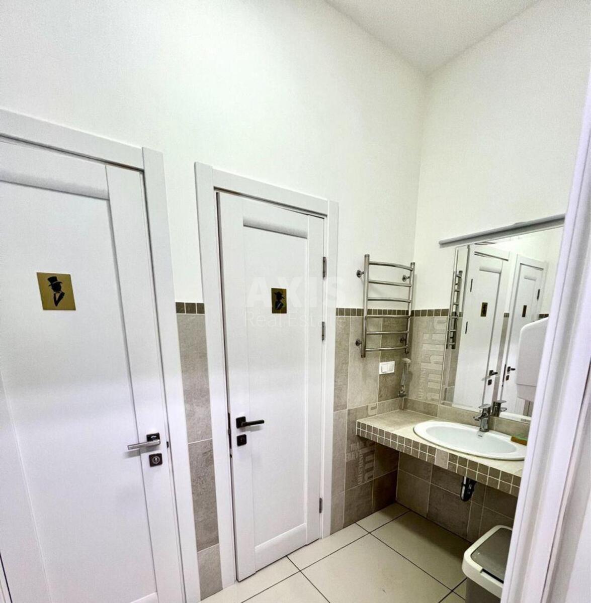 Офис спуск Кловский 7А, 170м27