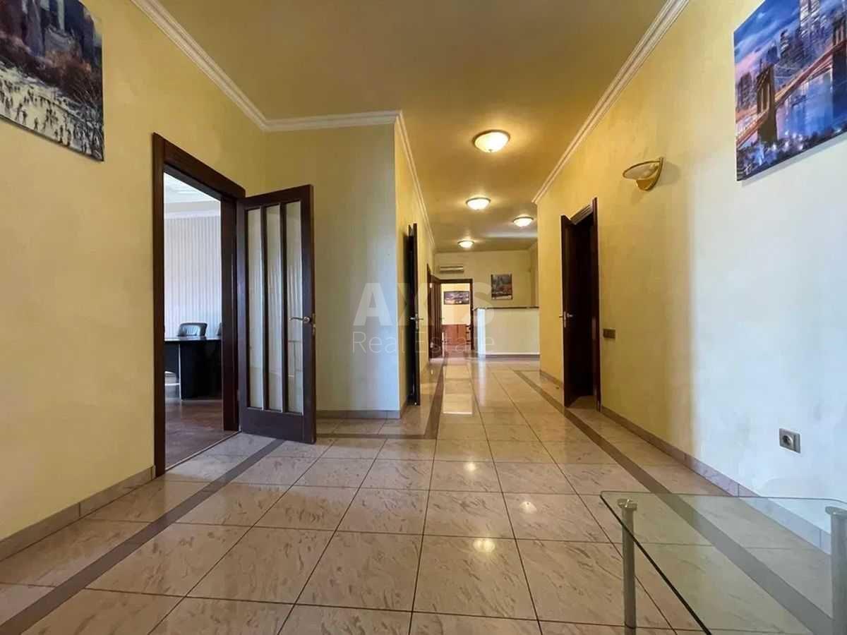 Офис ул. Руставели Шота 44, 180м2598141