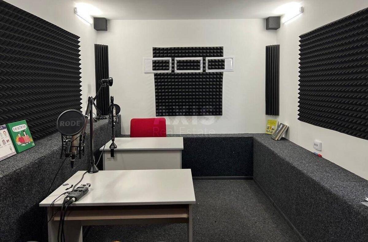 Office vul. V'jacheslava Lypyns'kogo 9Б, 184m2598331