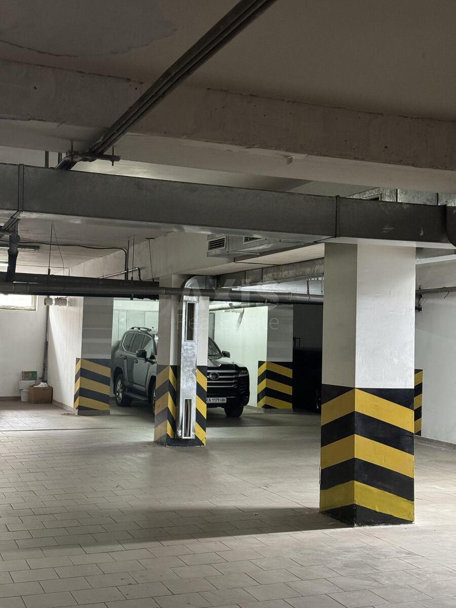 Office vul. Dmytrivs'ka 66А, 127m28