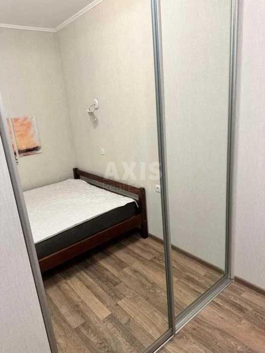 1к квартира пр-т Глушкова Академика 9В4