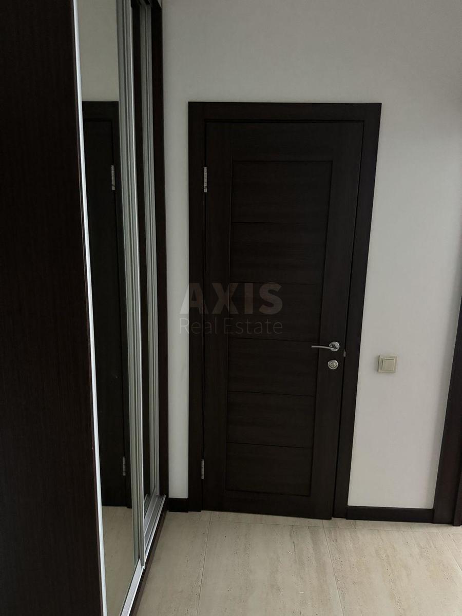 1k apartment vul. Kondratjuka Jurija 12