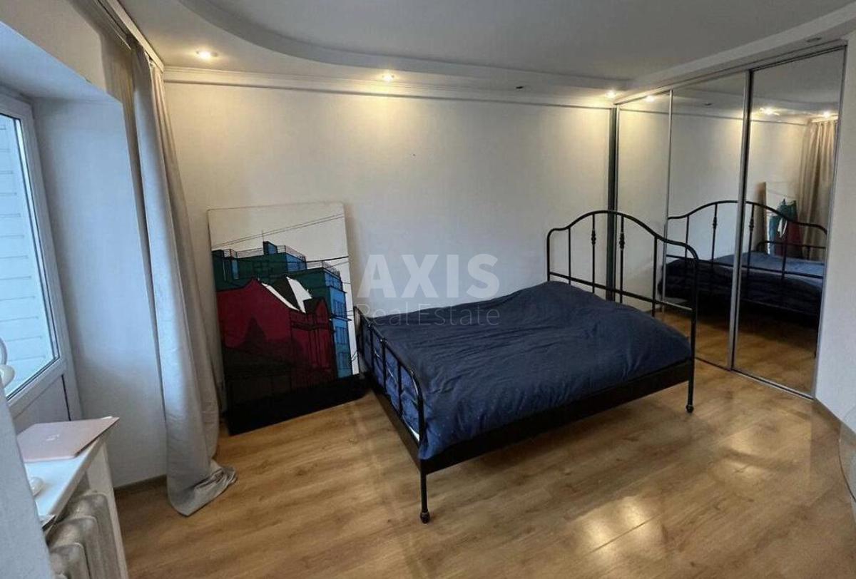 2k apartment pl. Peremogy 700