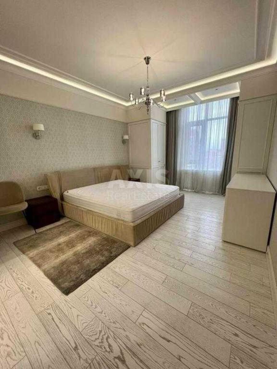 2k apartment vul. Saksagans'kogo 37К3