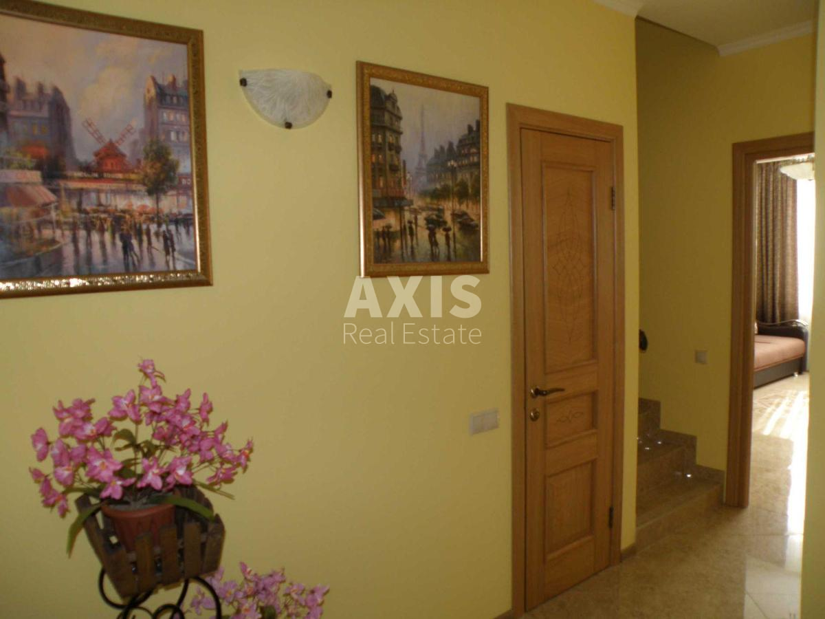 4k apartment pr-t Lobanovs'kogo 4Ж4486013