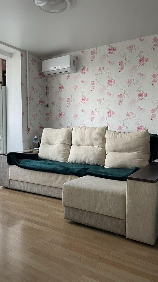 1k apartment vul. Bereznjakivs'ka 34Б1
