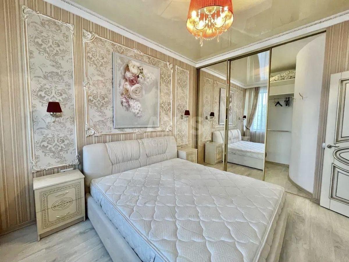1k apartment nab. Dniprovs'ka 14402688