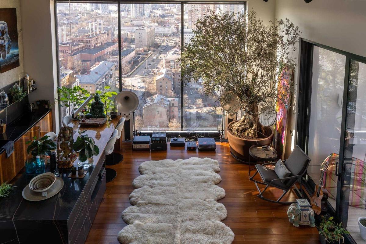 3k apartment vul. Pan'kivs'ka 20/825