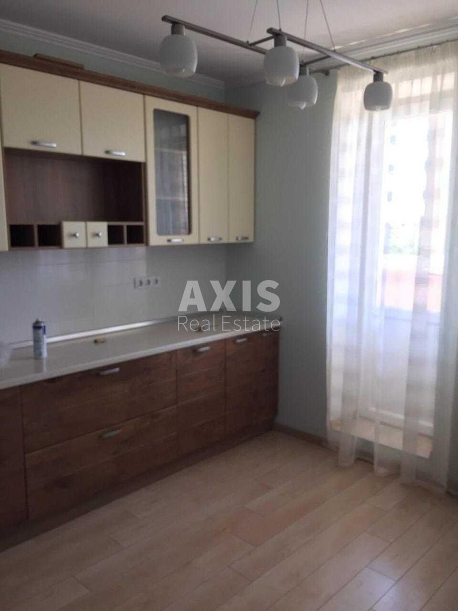 2k apartment vul. Yulia Zdanovska 46/1