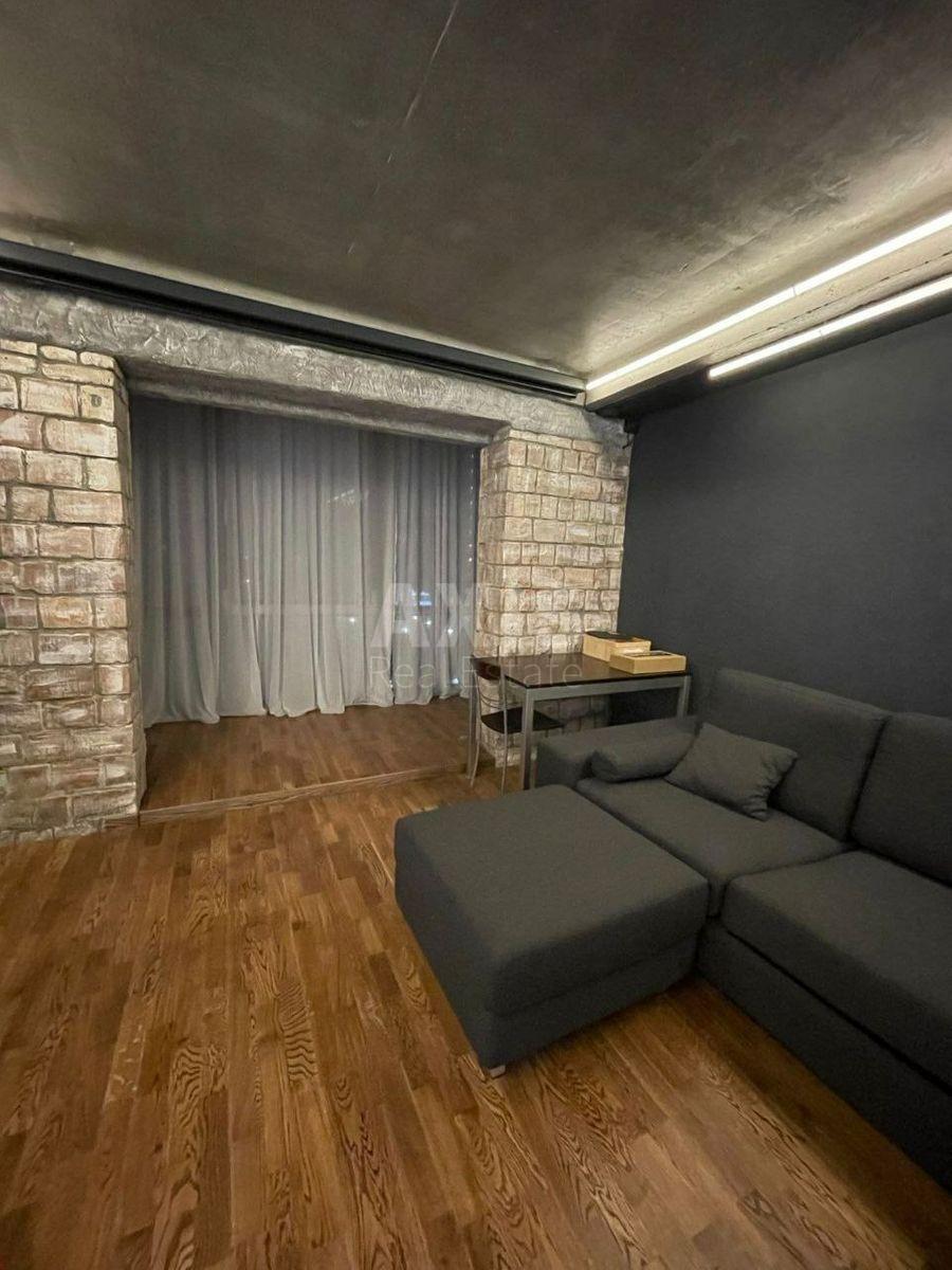 3k apartment vul. Barbjusa Anri 5Б