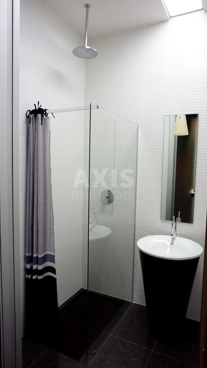 Office vul. Kamjenjeva Komandarma 4, 61m2624286