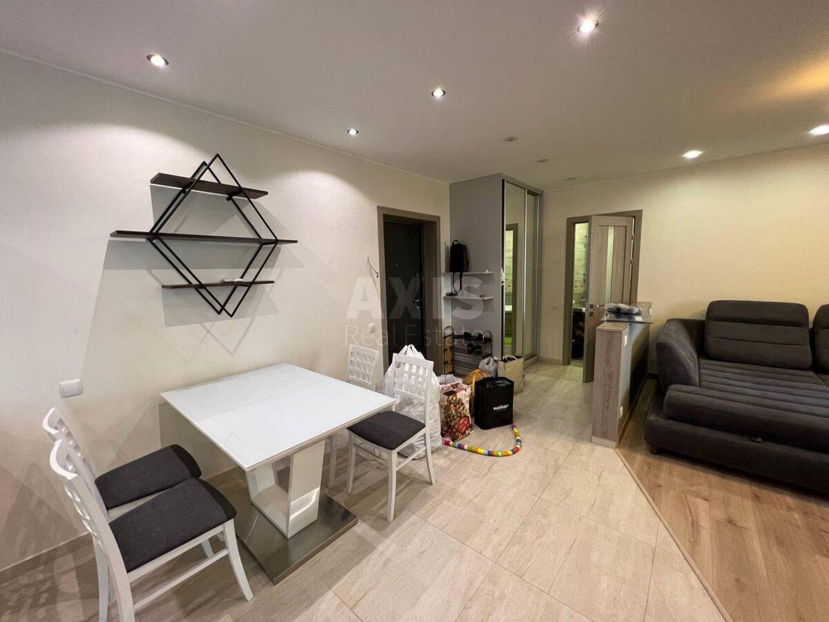 1k apartment pr-t Glushkova Akademika 9Д1