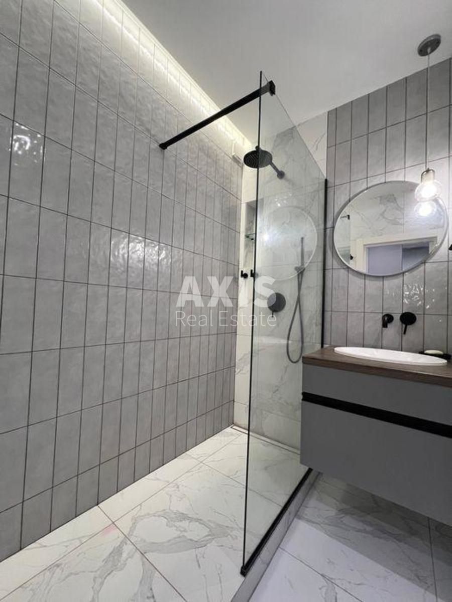 1k apartment vul. Rodyny Kristeriv 18/64