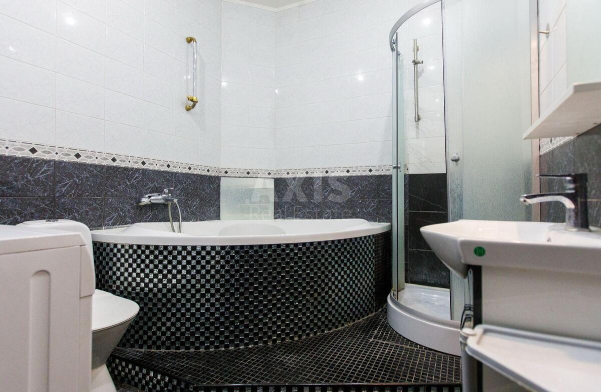 3k apartment vul. Antonovycha 485784010
