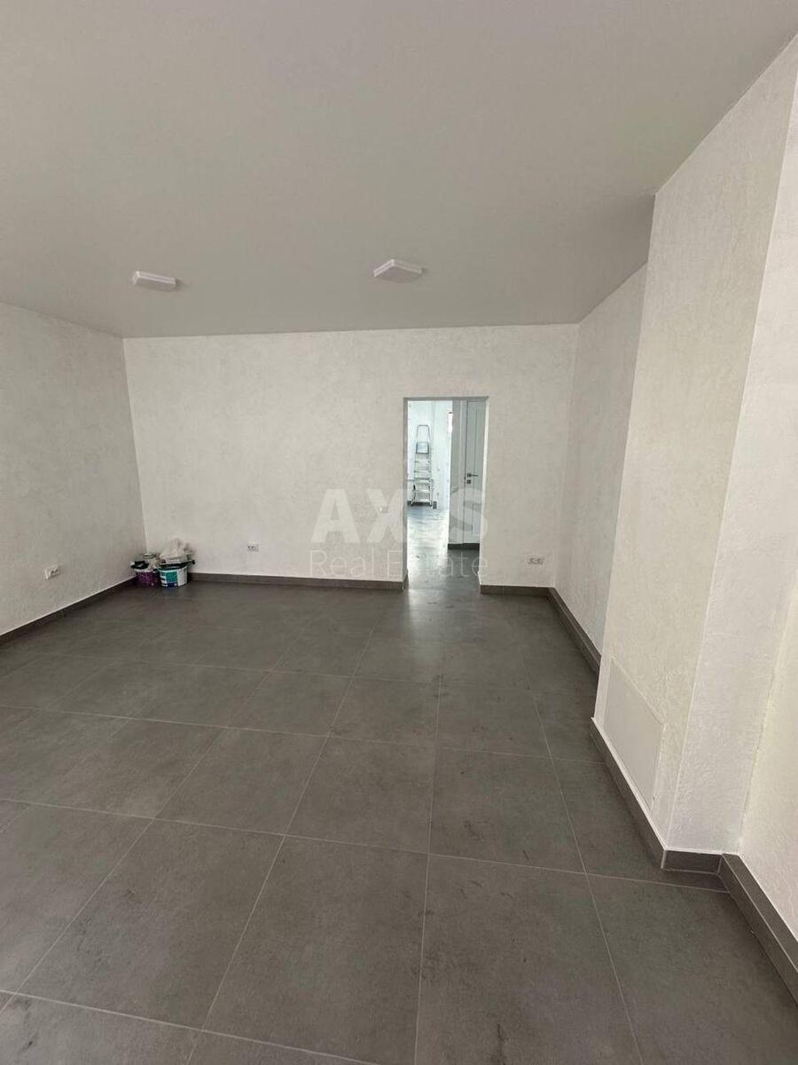 Trade object vul. Naberezhno-Hreshhatyc'ka 23, 51m2594627