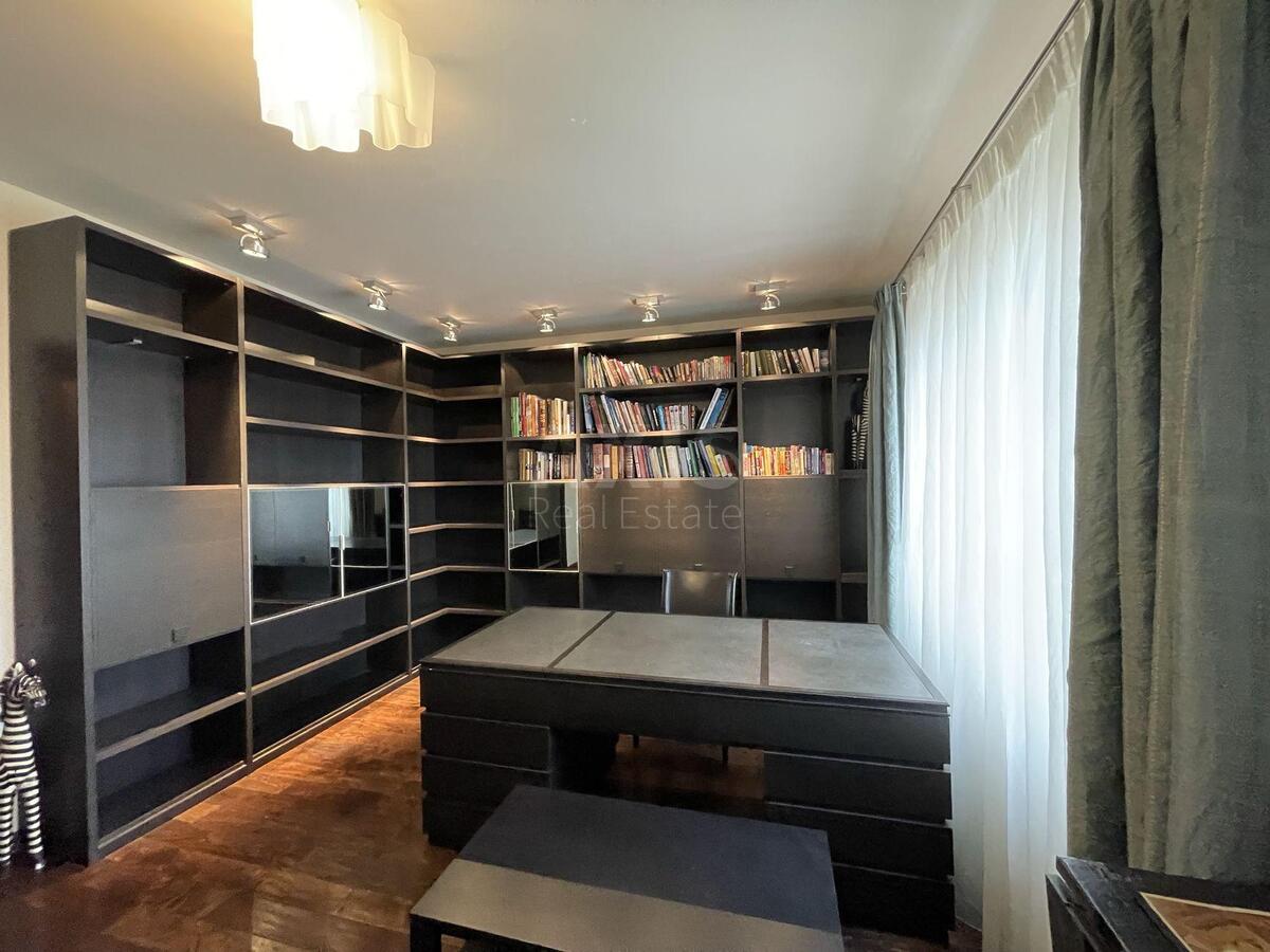 5k apartment vul. Kyrylivs'ka 14/18634988
