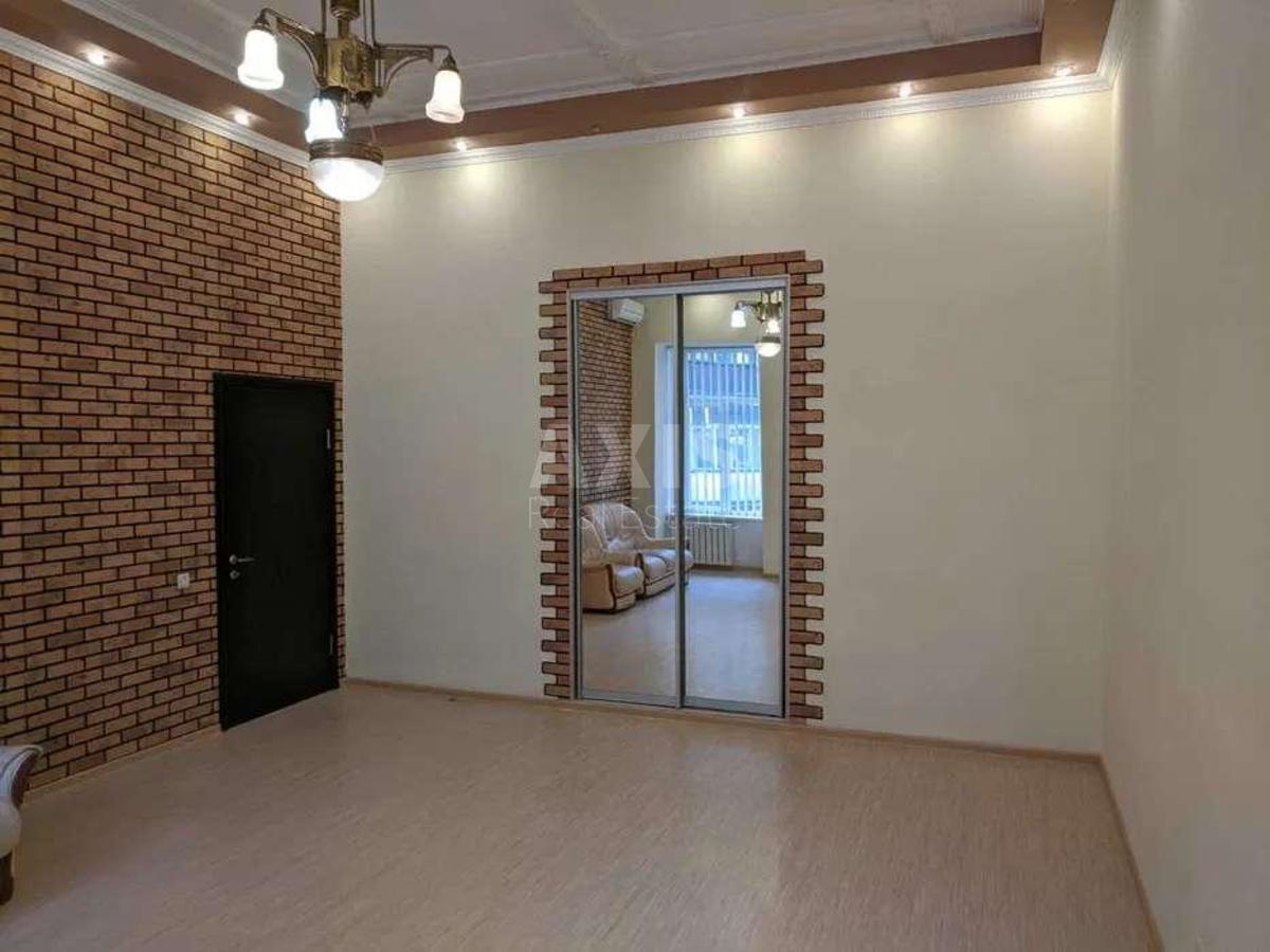 2k apartment vul. Myhajlivs'ka 241