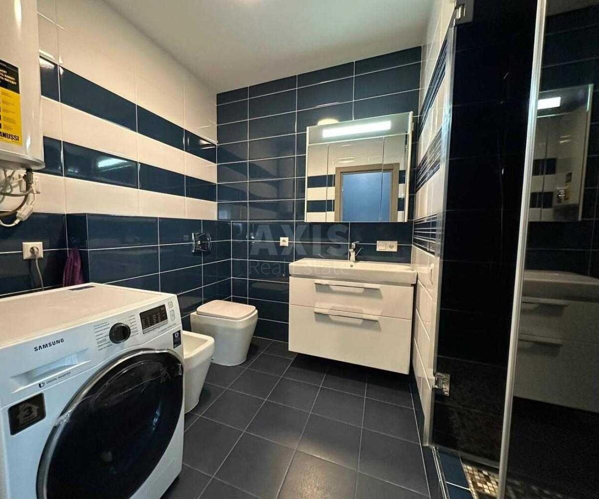 4k apartment bul. Lepse Ivana 7Г627189