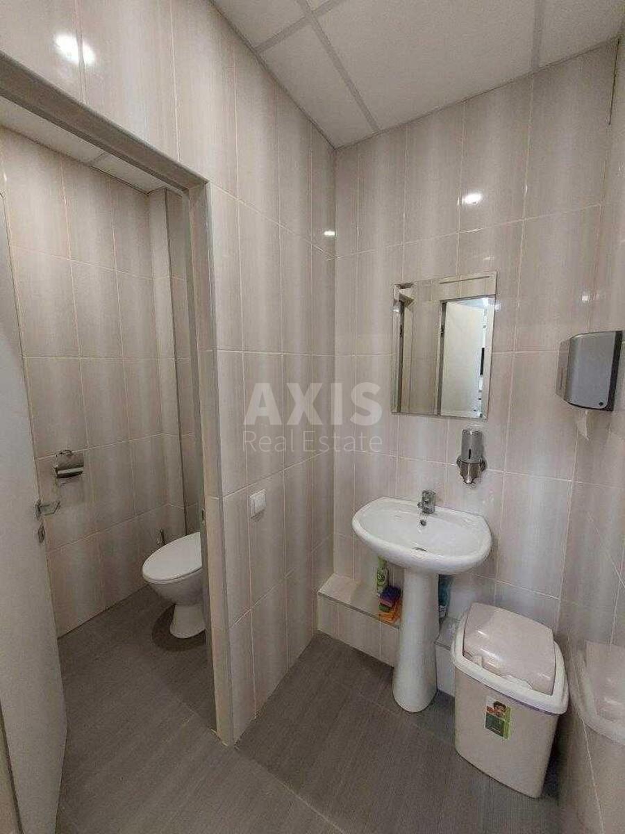 Office vul. Glybochyc'ka 40, 71m21