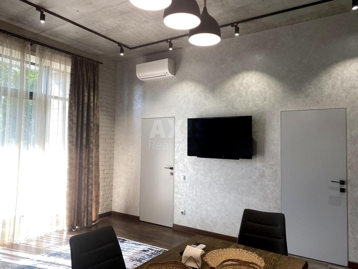 1k apartment pr-t Berestejskij 42631922