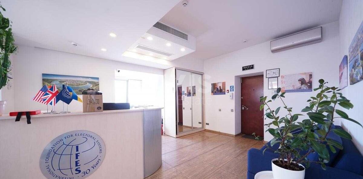 Office vul. Velyka Vasyl'kivs'ka 72, 410m2589280