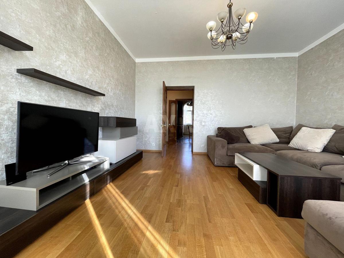 3k apartment vul. Mel'nykova 321