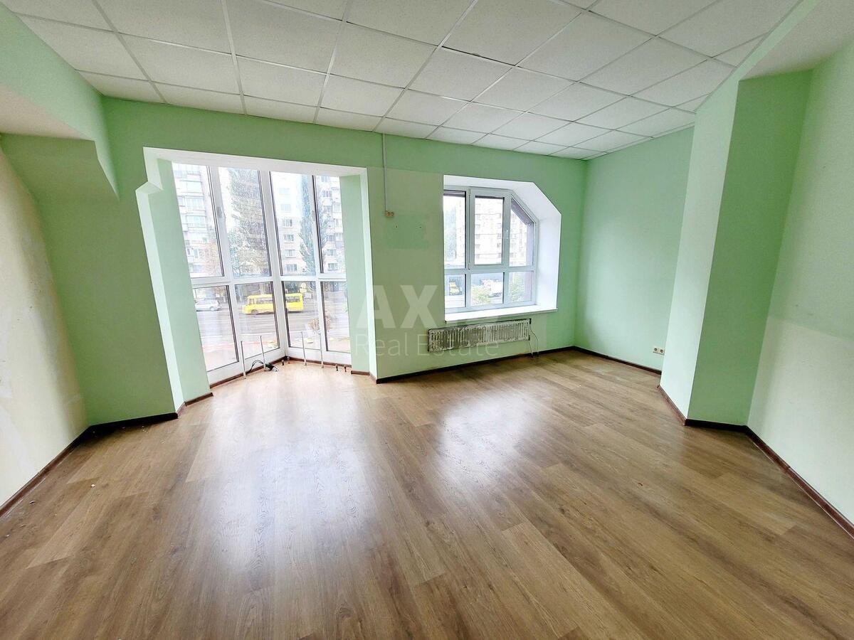 Trade object vul. Solom'jans'ka 15А, 600m20