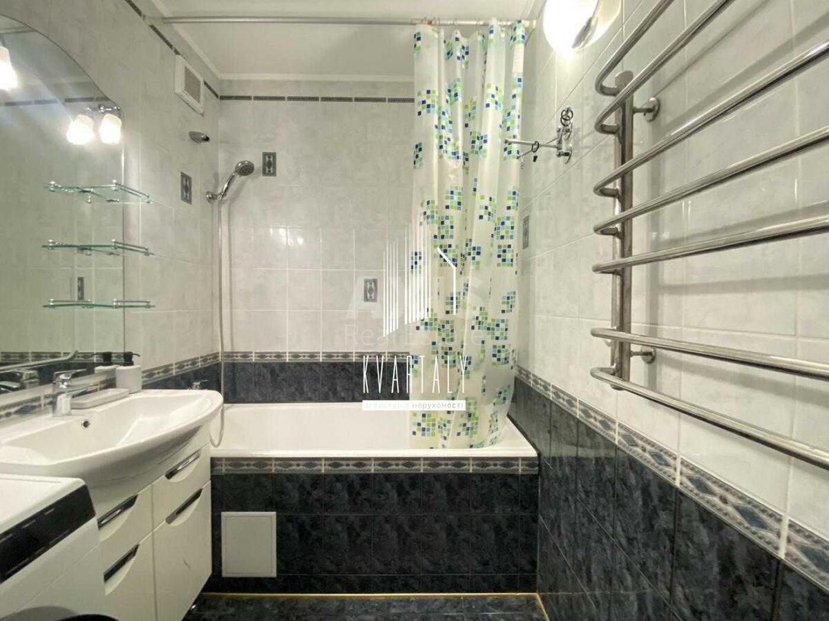 4k apartment vul. Puljuja Ivana 1А10