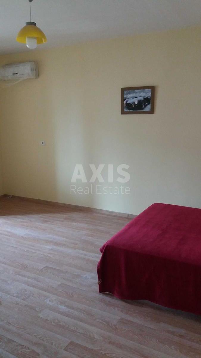1k apartment vul. Vyshnjakivs'ka 7Б5