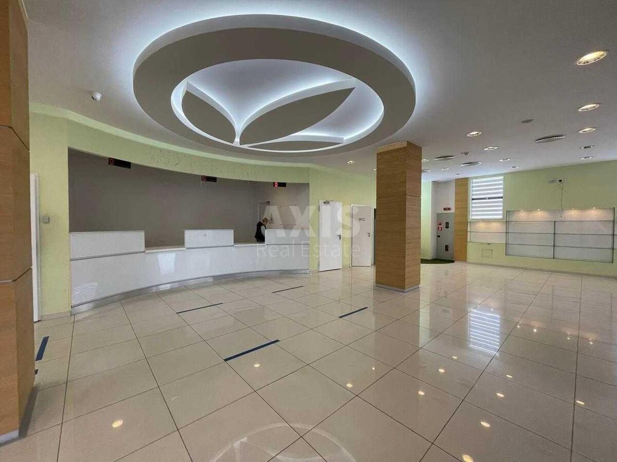 Office vul. Nyzhnij Val 51, 550m22