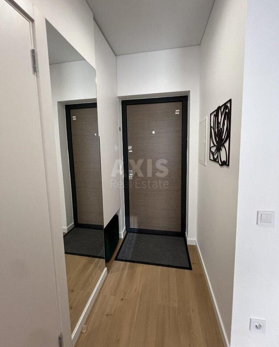 1k apartment vul. Saljutna 2Б2