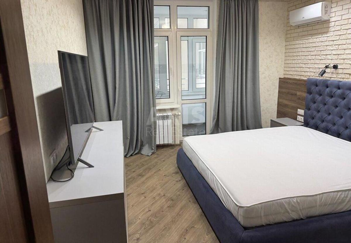 2k apartment vul. Lypkivs'kogo Vasylja Mytropolyta 37В3