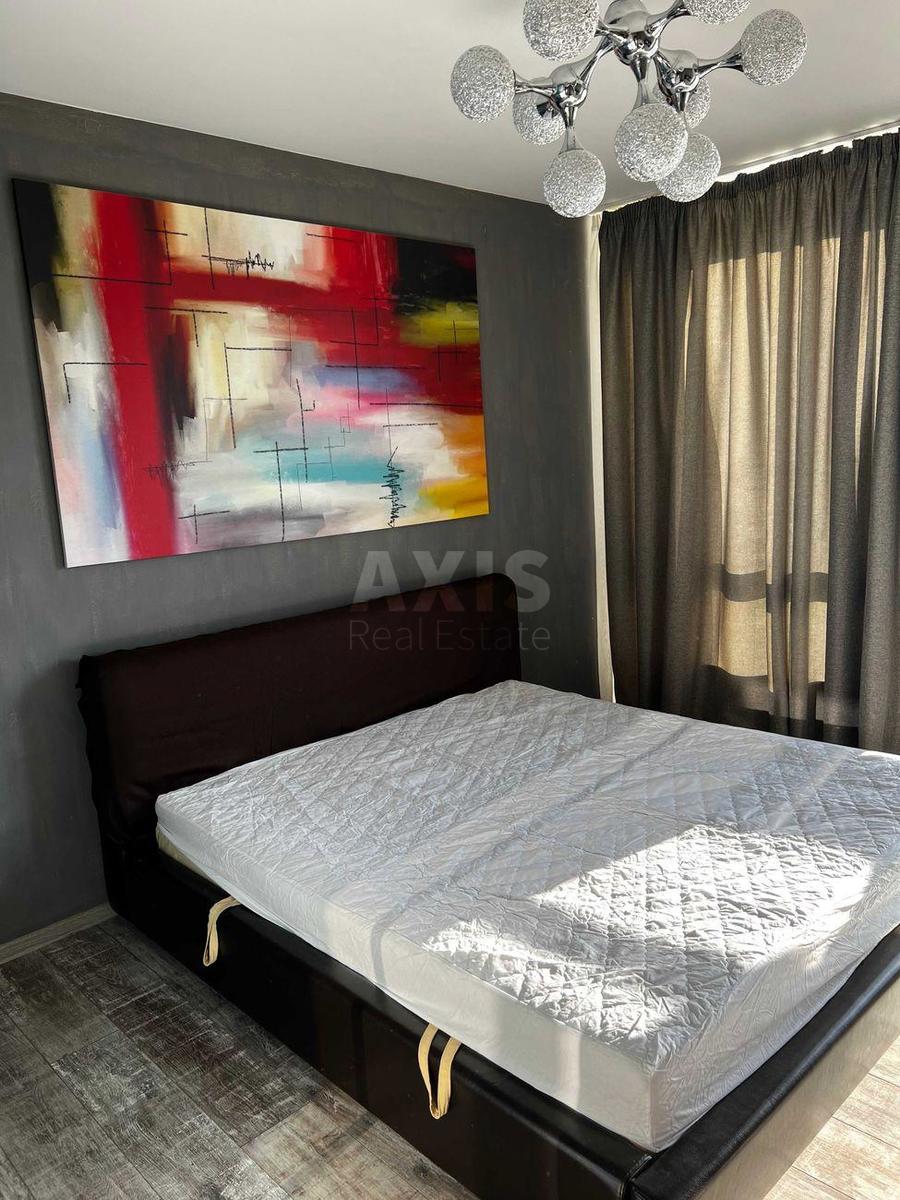 2k apartment vul. Zlatoustivs'ka 301